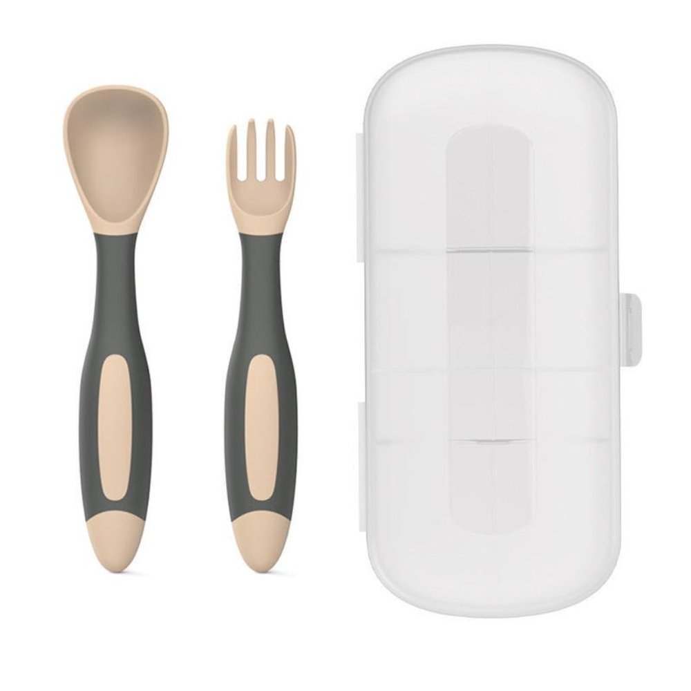 High Quality 90 silica gel bib Baby feeting dispensing Spoon and fork set Chishe